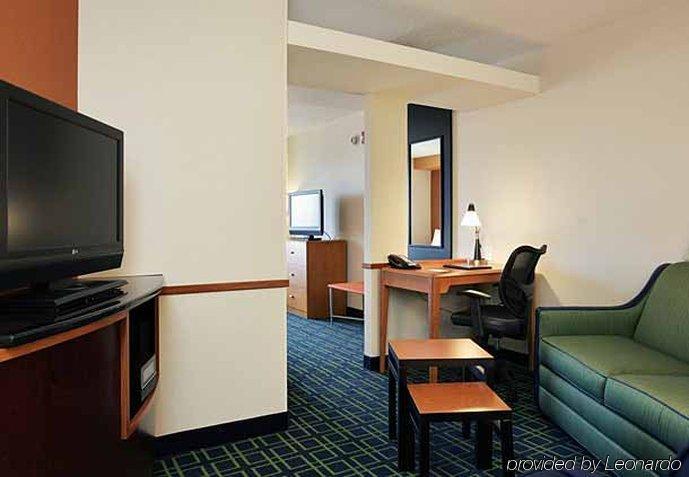 Fairfield Inn & Suites - Buffalo Airport Cheektowaga Habitación foto